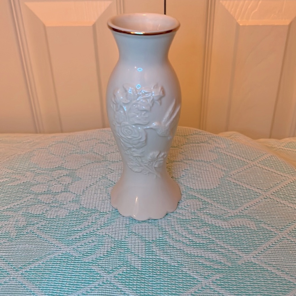 Lenox Hummingbird Bud Vase